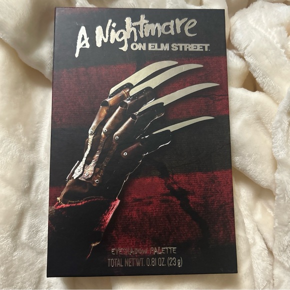 Sold Out: Nightmare on Elm Street 12 Eyeshadow Palette - Picture 1 of 12